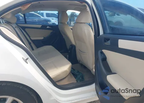 2011 Volkswagen Jetta 2.5L Se from USA, damaged, VIN 3VWDX7AJ8BM329748